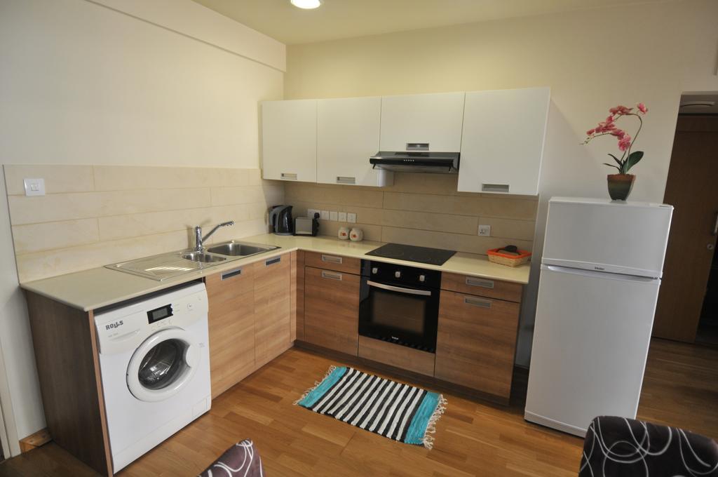 Ithaki Phinikoudes Apartment No. 204 Larnaca Chambre photo