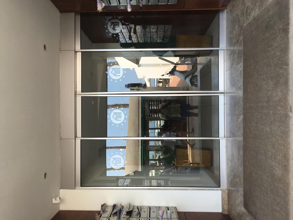 Ithaki Phinikoudes Apartment No. 204 Larnaca Extérieur photo